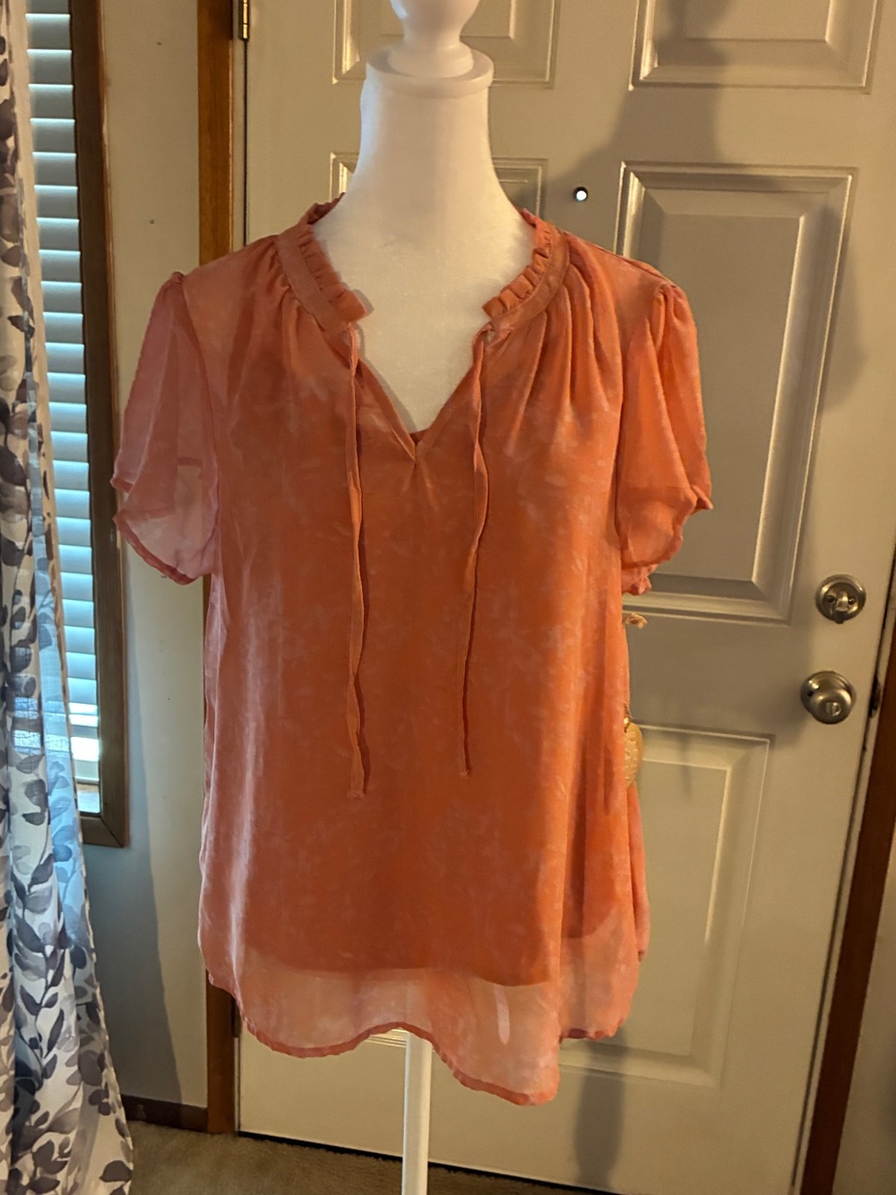 Dip Coral Tie-Neck Short Sleeve Blouse